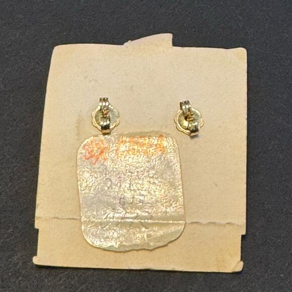 Carla Vintage Earrings 14 K. Post 12K Gold Filled Star Cut Out Earrings - Picture 3 of 5